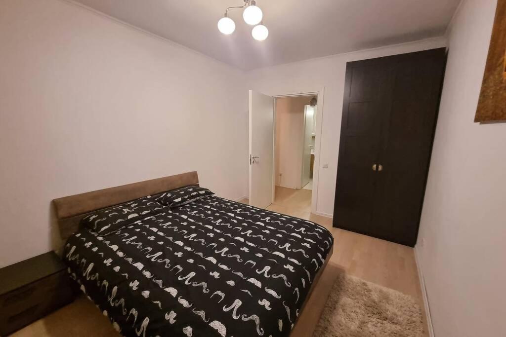 Park Residence 5, 2 Bedroom Apartment Bucureşti Ngoại thất bức ảnh
