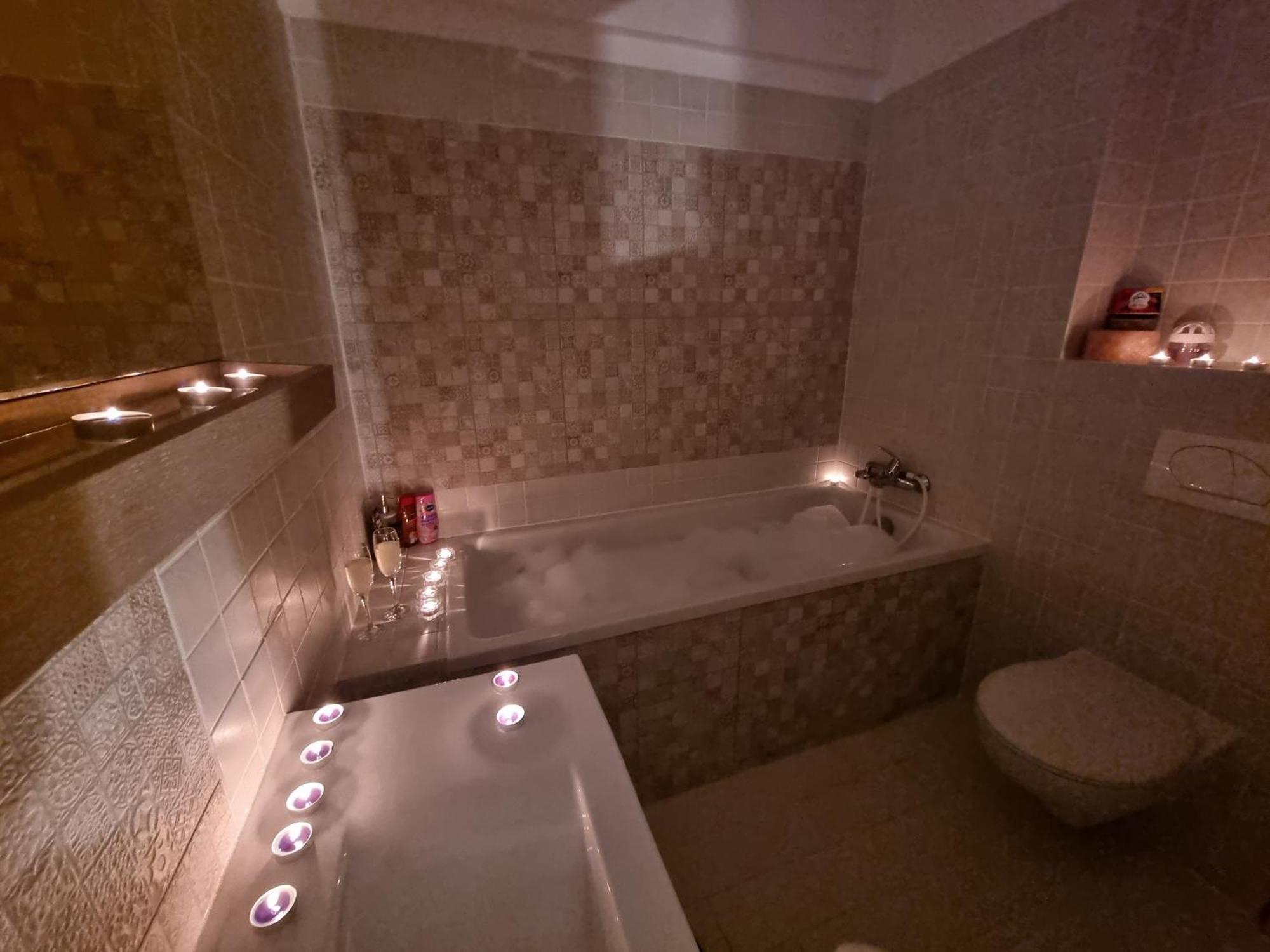 Park Residence 5, 2 Bedroom Apartment Bucureşti Ngoại thất bức ảnh
