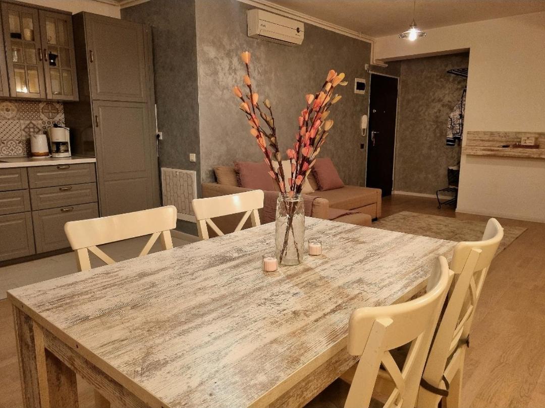 Park Residence 5, 2 Bedroom Apartment Bucureşti Ngoại thất bức ảnh